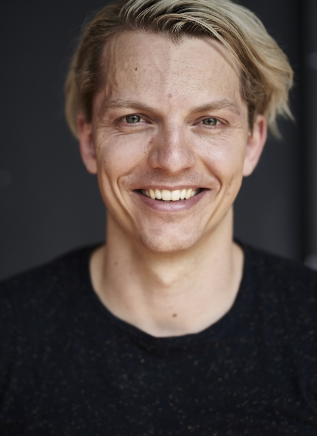 Robin Krakowski